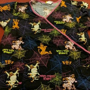 Scooby Doo Halloween Scrub Top